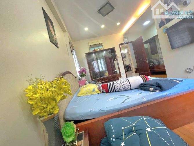 Biệt thự 4 tầng, 11m x 25m, hẻm xe tải, gần mặt tiền Dương Quảng Hàm, phường 5, Gò Vấp - 4