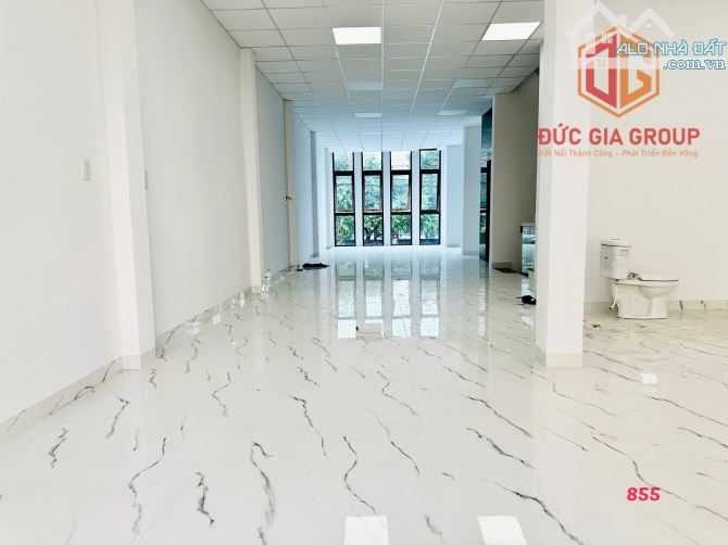 Cho thuê toà nhà mặt tiền đường Đồng Khởi dtsd 500m2 - 4