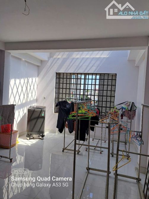 Bán nhà Hxh,Nguyễn Thị Minh Khai, P,Đa Kao,Quận,1 Dt;4,4mx25m2,Kết cấu,4 Tầng,Giá 23 Tỷ 5 - 5