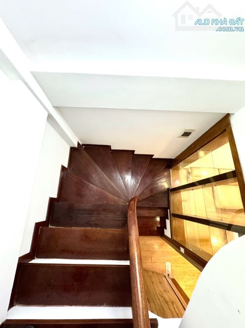 BÁN NHÀ HẠ YÊN QUYẾT 8,2 TỶ 35m 5 TẦNG MT 5,5m NHÀ MỚI GẦN PHỐ Ô TÔ ĐỖ CỬA DÒNG TIỀN - 4