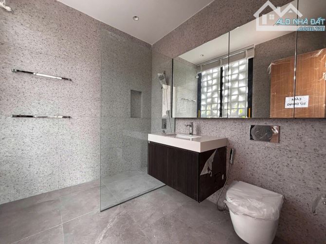 CHO THUÊ NHÀ SIÊU ĐẸP – MT ĐƯỜNG NGUYỄN Ư DĨ, THẢO ĐIỀN, TP. THỦ ĐỨC 9*21M 3 LẦU 70TR/TH - 4