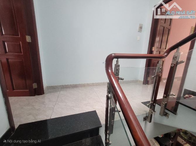 Bán nhà 3 tầng hẻm xe hơi gần ngã tư Tô Ký - Nguyễn Ảnh Thủ - 4