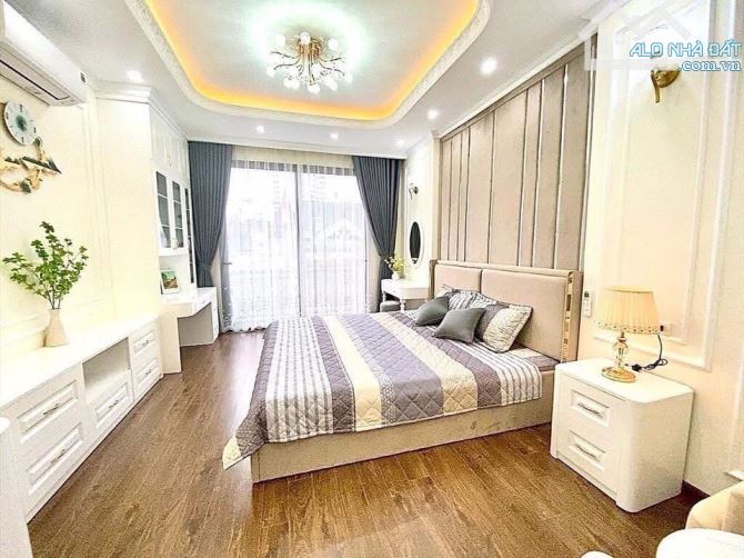 Bán nhà ngõ 102 Trần Phú Mỗ Lao, Phân lô ô tô kinh doanh, gần phố, V trí trung tâm 55m2*4T - 4