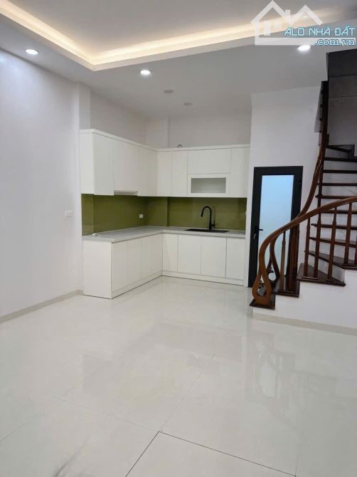 Bán nhà đẹp Đội Cấn, ngõ ô tô, đang cho thuê 20 triệu/tháng - 4