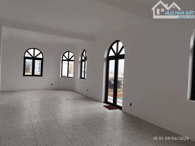 LÔ GÓC NGUYỄN ẢNH THỦ 💚💛❤️ 5TẦNG - 117M2 đủ _ NGANG 12M đẹp _ CÓ THANG MÁY  gần nữa Tỉ - 4