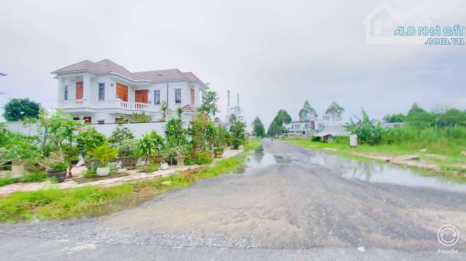 Cho thuê đất 100 m2 góc 2 mặt tiền KDC Thiên Lộc 3,5 triệu - 4
