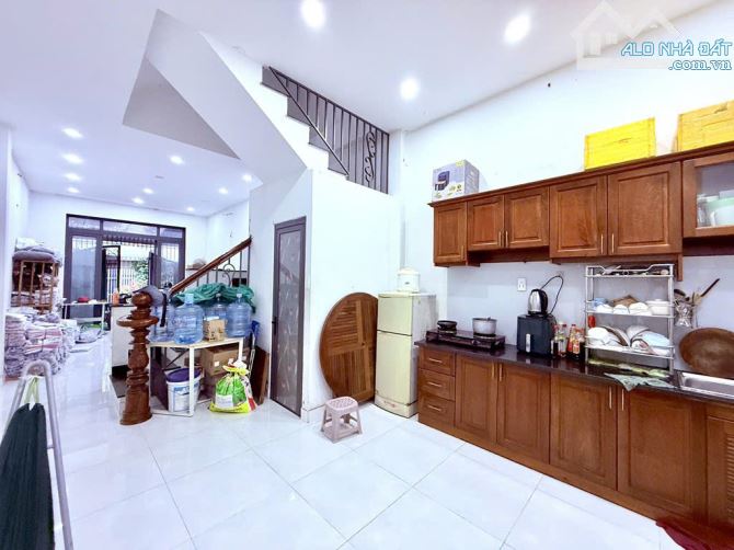 💖Nhà 3 tầng đường TX52 phường TX Q12, 60m2(4mx15m) Hẻm 8m thông DÒNG TIỀN 8tr/th💰4,8tỷ - 4