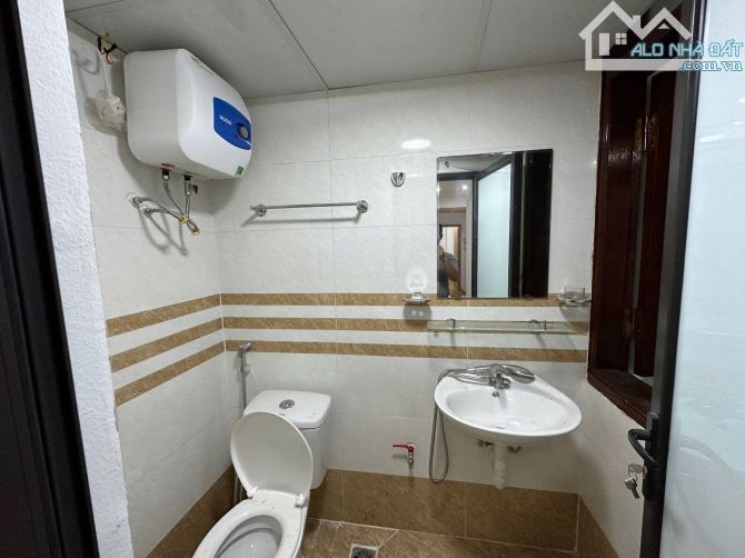 Bán CCMN 8 phòng full Nguyễn Hoàng Nam Từ Liêm Sổ 50m 5 tầng MT4m2 Giá 10 tỷ Dthu500tr/năm - 5