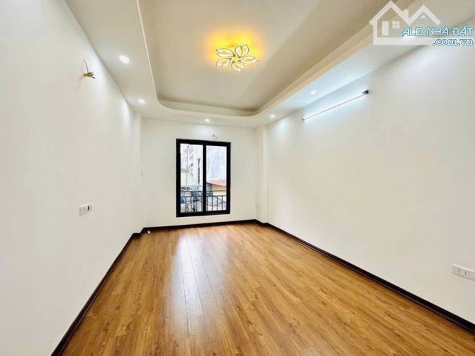 BÁN NHÀ THANH AM- LONG BIÊN- NHÀ THƠM MÙI MỚI- KHÁCH CHỈ VIỆC XÁCH VALI VỀ Ở- GIÁ HƠN 5TỶ - 5