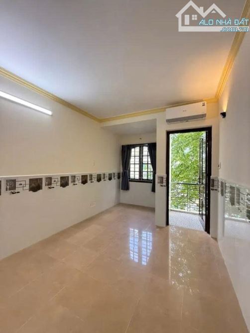 Nhà bán: đường Nguyễn Thái Bình. Q Tân Bình. DTSD 30m2. 5 tầng, giá 10,8 tỷ - 5