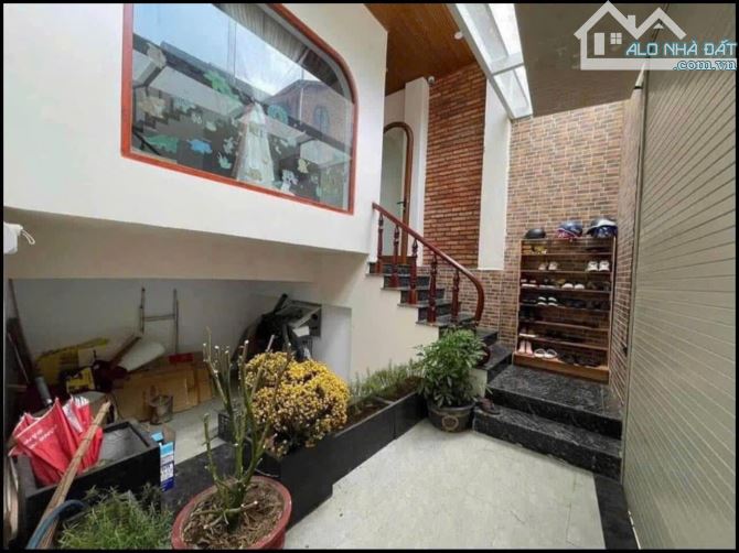 Hơn 8 tỷ sở hũu ngay nhà Trung Tâm, Diện tích lớn(4.8x16). Cách chợ Đêm, Hồ Xuân Hương 1km - 5