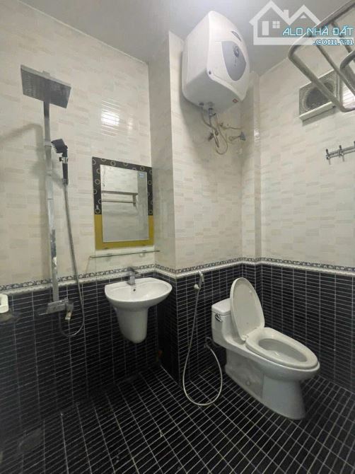 NHÀ ĐẸP NGHĨA TÂN 10,9 TỶ 30m 6 TẦNG MT 5,5m TRUNG TÂM CẦU GIẤY NGÕ THÔNG KINH DOANH - 5