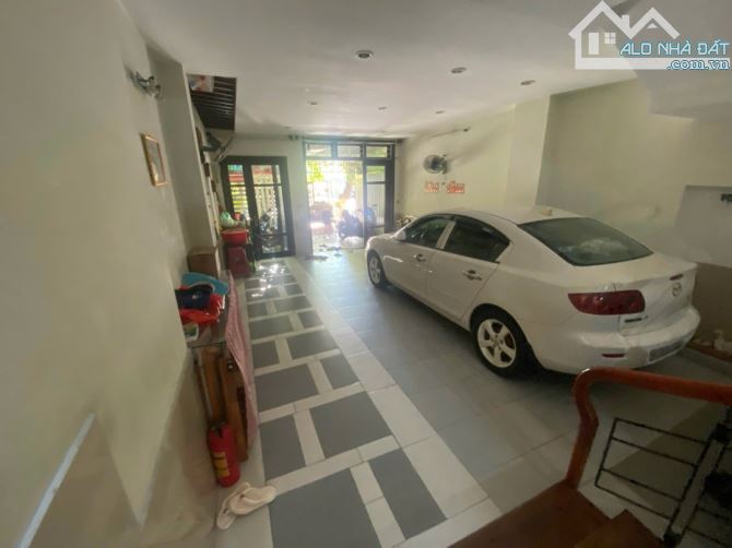 Nhà Nằm trên trục đường 10.5m, gần đường Bà Huyện Thanh Quan - 5