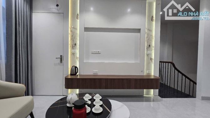 NHÀ VĂN CHƯƠNG - ĐỐNG ĐA - 5 TẦNG THANG MÁY - 2 MẶT THOÁNG - 5