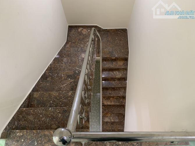 Nhà 2 tầng kiên cố đối diện công viên . Gần chung cư An Thịnh - Vĩnh Hải - 5