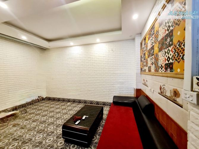 BÁN NHÀ NGÕ 28 NGUYÊN HỒNG - Ô TÔ TRÁNH - KINH DOANH ĐỈNH - THÔNG SỐ VÀNG - 5