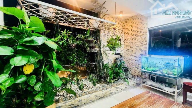 Biệt Thự 280m2 Góc 2 Mặt Tiền Khu Nội Bộ CMT8 DT: 13x23 NH 16 Sát CV Lê Thị Riêng 49,9 Tỷ - 5