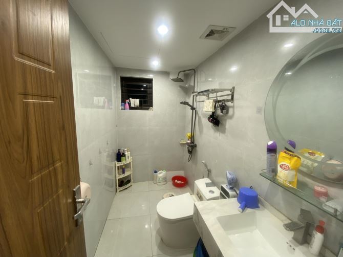 BÁN NHÀ NGUYỄN KHOÁI, 64M, 6T, MT 4M, Ô TÔ TRÁNH, KINH DOANH, Ở SƯỚNG, CHỈ 9,8 TỶ. - 5