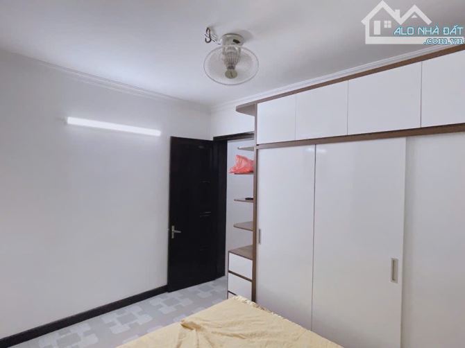 HÀNG HIẾM : HÀO NAM-ĐỐNG ĐA-NHÀ DÂN XÂY-DT 69M2-MT VIP 5.3M-GIÁ 15.58 TỶ - 5