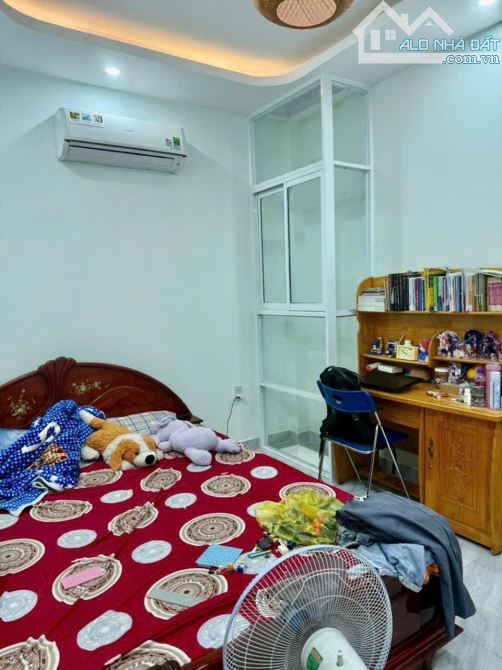 BÁN NHÀ 52M² – 3 TẦNG – QUANG TRUNG, P8, GÒ VẤP – 4 PHÒNG NGỦ – SÂN THƯỢNG – 5.35 TỶ - 5
