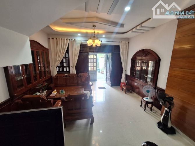 Hẻm Xe Hơi 6m - Đỗ Xuân Hợp - Phước Long B - Quận 9 - Nhà 3 Tầng - 60m2 - 5