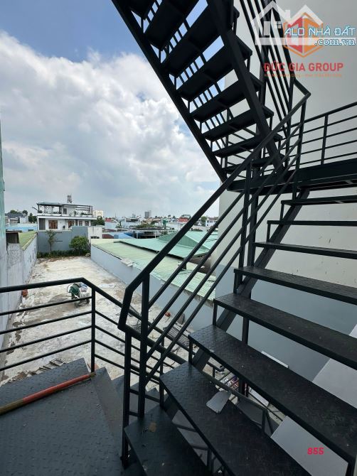 Cho thuê toà nhà mặt tiền đường Đồng Khởi dtsd 500m2 - 6