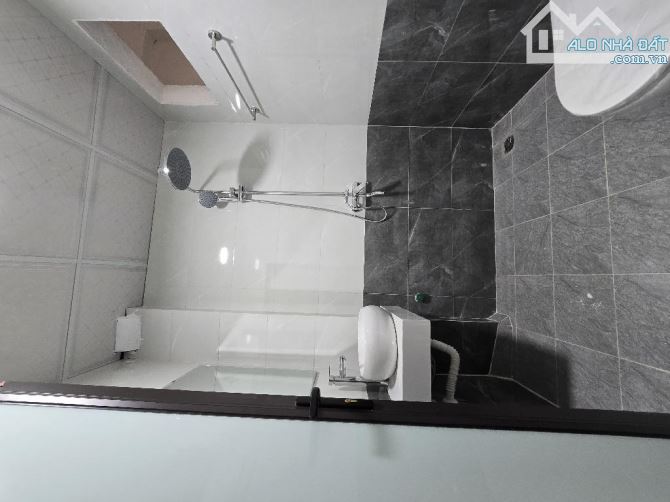 Chính chủ cần bán nhà Huỳnh Cung hàng xóm Linh Đàm 3 bước ra oto tải tránh 5.1 tỷ‼️ - 5
