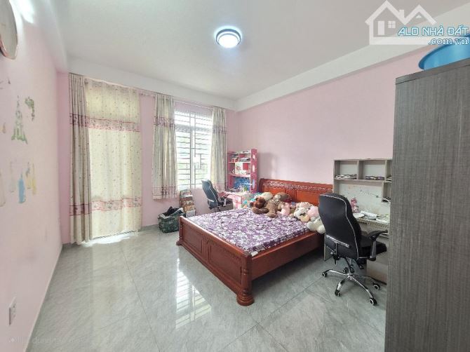 Bán nhà 3 tầng hẻm xe hơi gần ngã tư Tô Ký - Nguyễn Ảnh Thủ - 6
