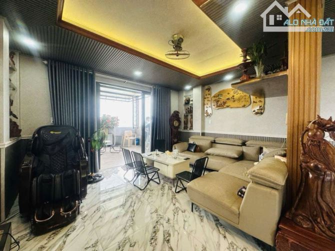 Bán CHDV 5 tầng 2 mặt tiền đường VƯỜN LÀI AN PHÚ ĐÔNG Q12 , dt 122m² giá 15,5 tỷ - 6