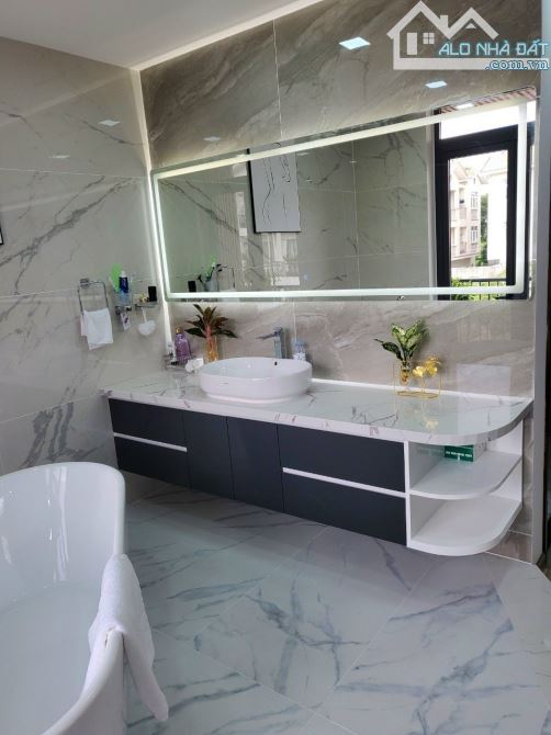 BÁN BIỆT THỰ VEN SÔNG SÀI GÒN - ĐƯỜNG BÌNH LỢI, P.13, BÌNH THẠNH 200m2, 25 tỷ TL - 6