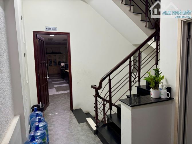 CHO THUÊ NHÀ MẶT TIỀN NGUYỄN THỊ MINH KHAI 6TẦNG 4,5X25 ĐỐI DIỆN CV TAO ĐÀN CHỈ 110TR - 6