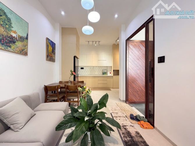 6.5❌9m, BÁN NHÀ 5 TẦNG, HẺM Ô TÔ, NGUYỄN VĂN KHỐI, P9 GV, 7.49 TỶ TL - 6