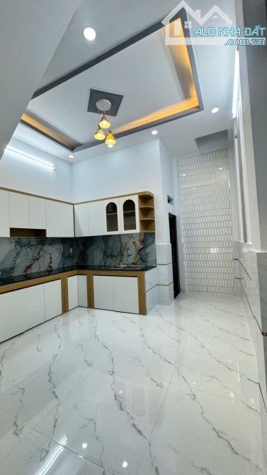 🔥LÊ VĂN QUỚI - BÌNH TÂN - CHỈ 6,1 TỶ- RẺ NHẤT KHU VỰC - NHÀ CỰC ĐẸP 4 TẦNG BTCT - HXH - 7