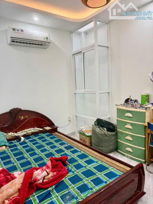 BÁN NHÀ 52M² – 3 TẦNG – QUANG TRUNG, P8, GÒ VẤP – 4 PHÒNG NGỦ – SÂN THƯỢNG – 5.35 TỶ - 7