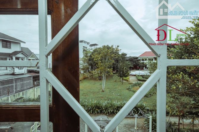 Bán biệt thự Đà Lạt 2 mặt tiền Nguyễn Hữu Cảnh – sân ô tô rộng, có thu nhập từ phòng trọ - 8