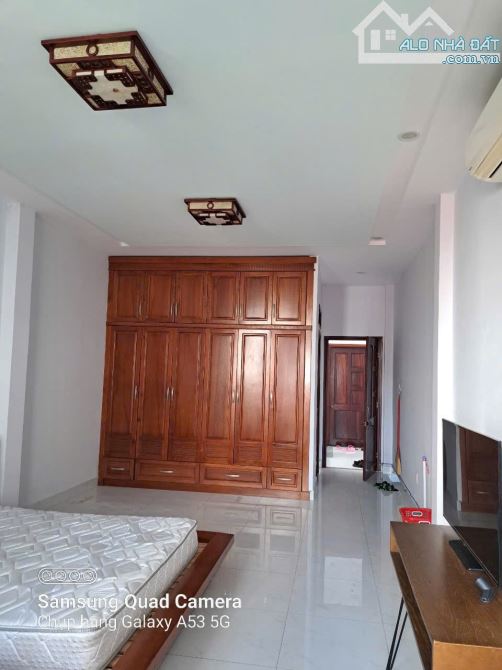 Bán nhà Hxh,Nguyễn Thị Minh Khai, P,Đa Kao,Quận,1 Dt;4,4mx25m2,Kết cấu,4 Tầng,Giá 23 Tỷ 5 - 9