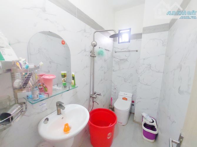 PHƯỚC BÌNH- Q9 - NHÀ 2 MT KINH DOANH SẦM UẤT - 4 TẦNG VỪA Ở VÀ CHO THUÊ DÒNG TIỀN 30TR/T - 8