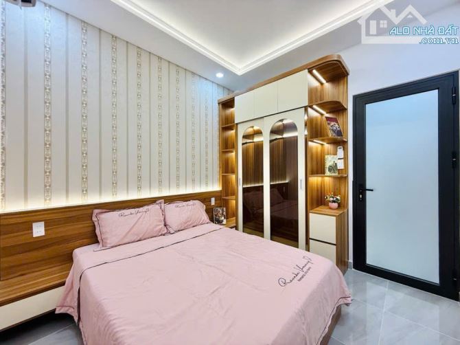 BÁN NHÀ 44M² – 3 LẦU – PHẠM VĂN CHIÊU, P9, GÒ VẤP – HẺM XE HƠI – TẶNG NỘI THẤT – 4.1 TỶ - 8