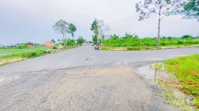 Cho thuê đất 100 m2 góc 2 mặt tiền KDC Thiên Lộc 3,5 triệu - 8