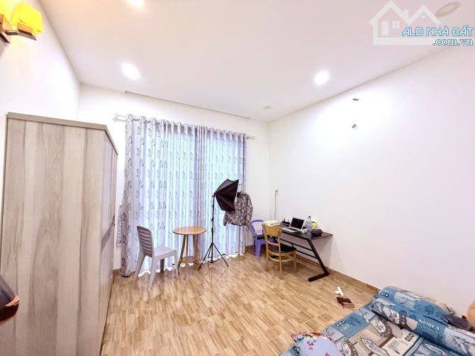 💖Nhà 3 tầng đường TX52 phường TX Q12, 60m2(4mx15m) Hẻm 8m thông DÒNG TIỀN 8tr/th💰4,8tỷ - 8