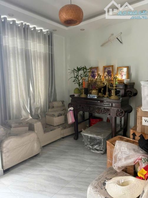 BÁN NHÀ 52M² – 3 TẦNG – QUANG TRUNG, P8, GÒ VẤP – 4 PHÒNG NGỦ – SÂN THƯỢNG – 5.35 TỶ - 8