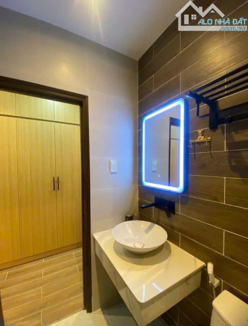 BÁN CHDV 14 PHÒNG HXT 1 BƯỚC TỚI TRẦN BÌNH TRỌNG, P5 BÌNH THẠNH – TH 100TR/T – CHỈ 22.8 tỷ - 9