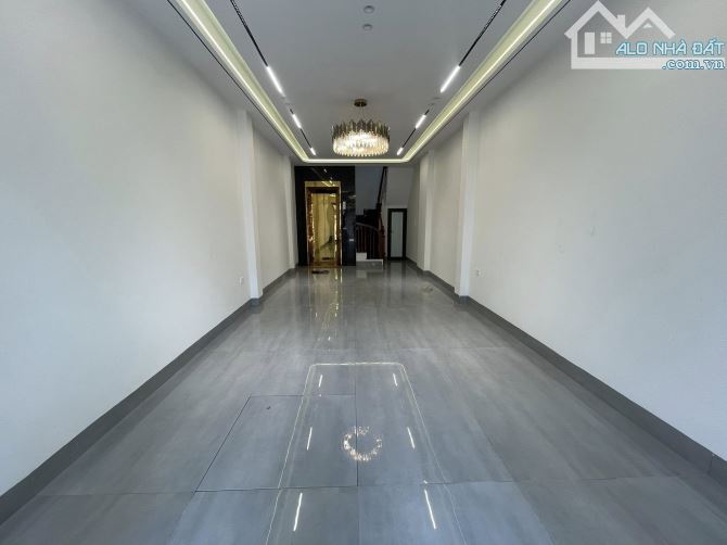 CỔ LINH - LONG BIÊN, 47M, 6 TẦNG THANG MÁY, GARA 7 CHỖ, FULL NỘI THẤT, GẦN MẶT PHỐ - 9