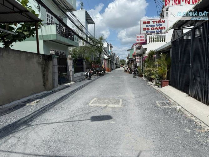 Bán Nhà Lầu Có 3 Phòng Trọ Trục Chính Hẻm 234 Đường Hoàng Quốc Việt, Ninh Kiều, Cần Thơ