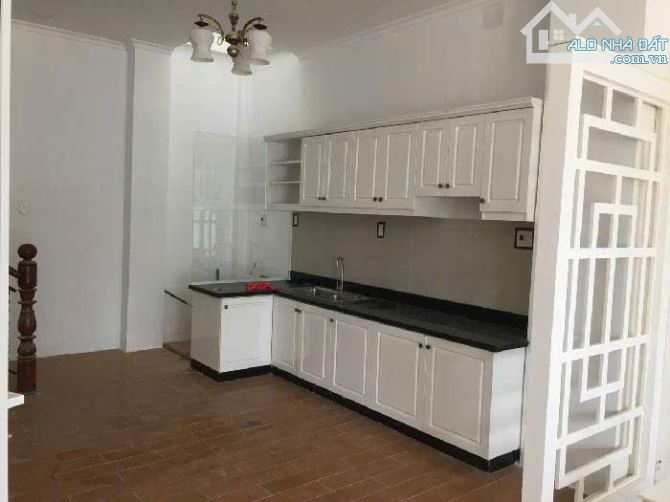 💖 Nhà 2 tầng đường TX52 phường TX Q12, dt 64m2 (5,3mx12m) Hẻm 8m DÒNG TIỀN 5TR/TH🎈5,2 tỷ