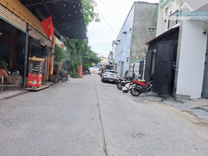 Bán gấp nhà 47.7m2. 5 tầng. Đường 26 tháng 3. BHH.Bình Tân