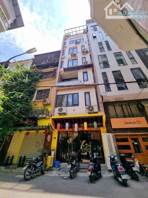 1 căn duy nhất ngõ 28 Nguyên Hồng ôtô tránh nhau vỉa hè rộng kinh doanh đỉnh 6T 60m2 33 tỷ