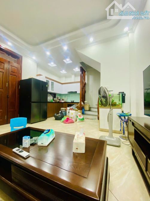 Nhà 5 tầng mới Phúc Đồng, Long Biên- Ngõ thông,ô tô, Vị trí hiếm,Nội thất đẹp-Chẵn 6 tỷ