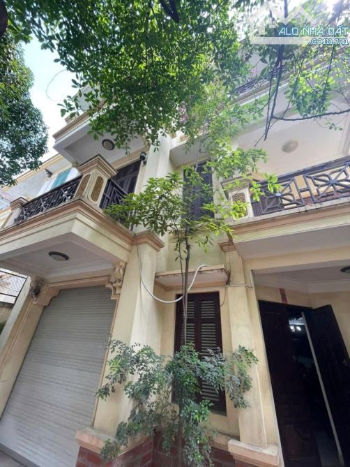 Bán nhà KĐT Định Công, đường Trần Nguyên Đán,  150m2, 4 Tầng, 10m Mặt tiền