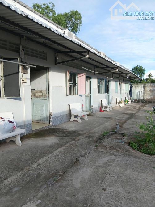 Trọ kinh doanh lâu đời, dãy 6 phòng giá 730 triệu, 2 sẹc Tỉnh lộ 8, Phước Vĩnh An, Củ Chi
